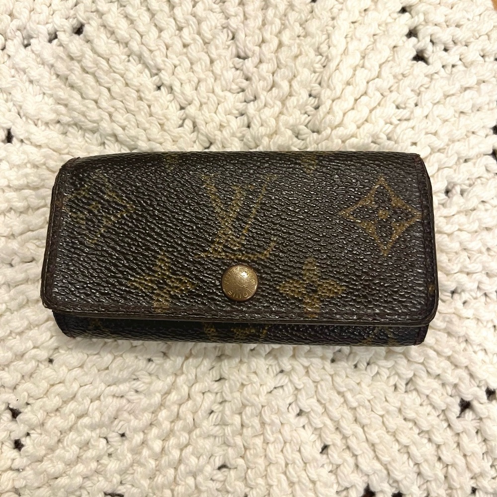 Louis Vuitton Brown Monogram (4) Key Pouch